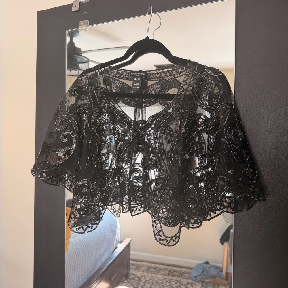 Elegant Black Lace Women Top cape topper